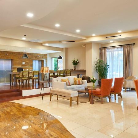 Suites Las Palmas, Hotel & Apartments. 산살바도르 외부 사진
